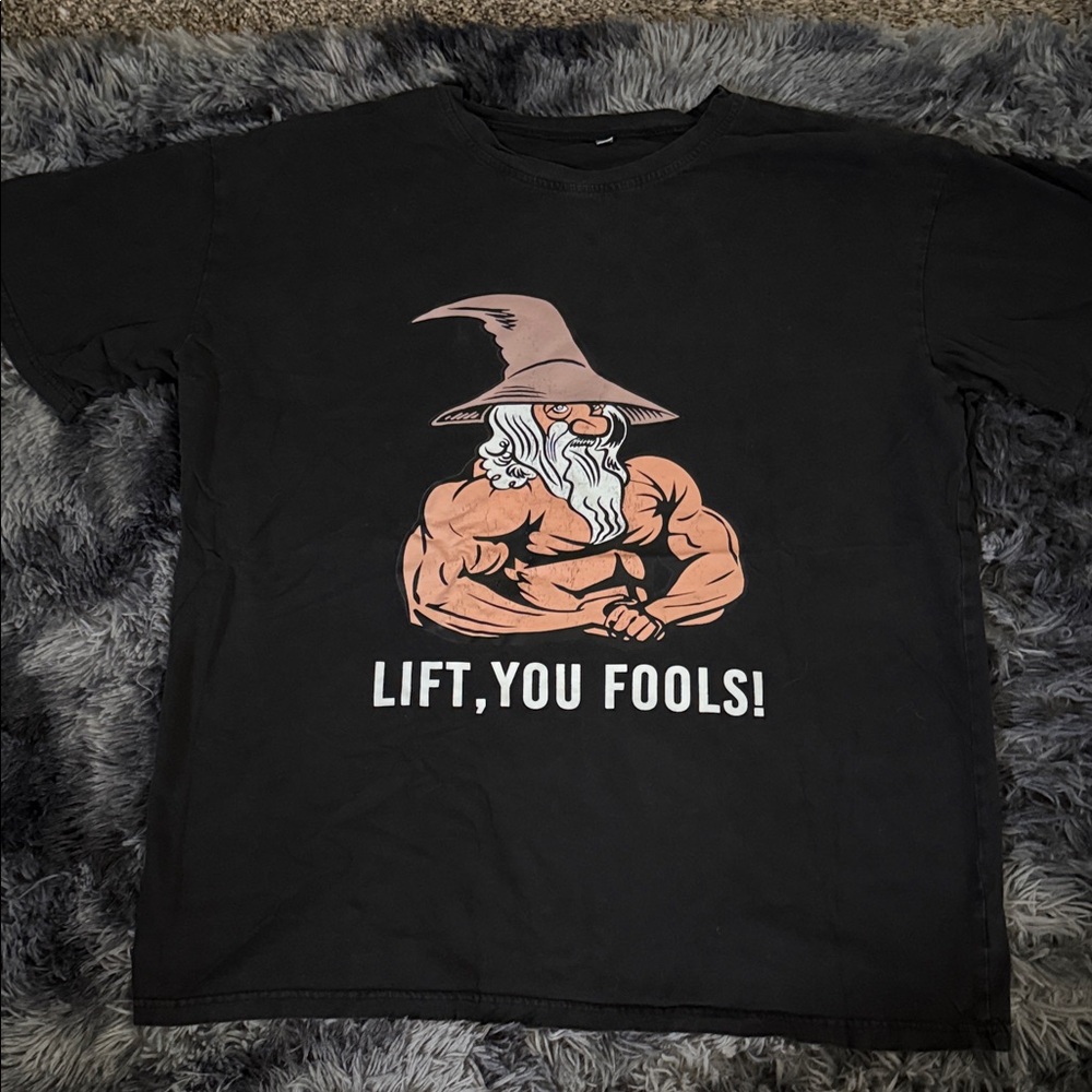 🚨BUNDLE🚨 4 Men’s XL Black Graphic T-Shirts